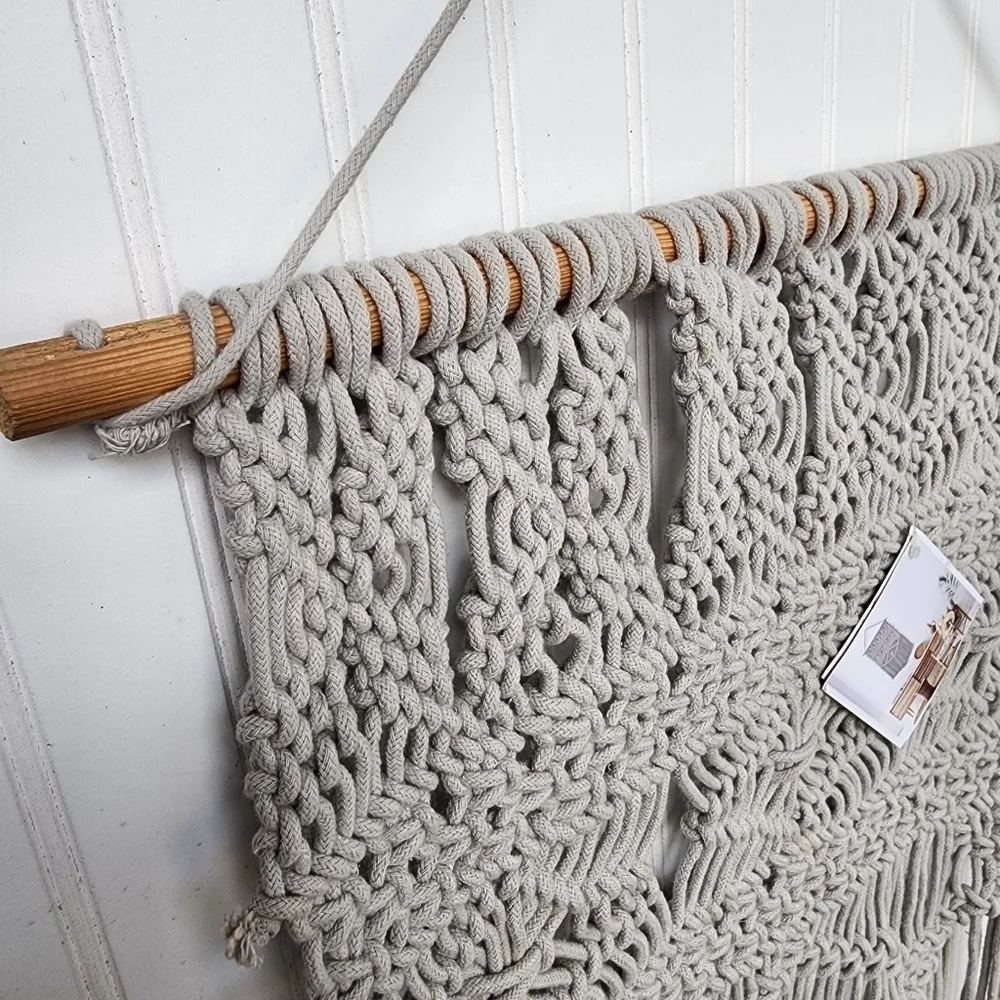 NWT Macrame Wall Hanging Boho Decor Wood Dowel Rod Knots 70's Hippie 17